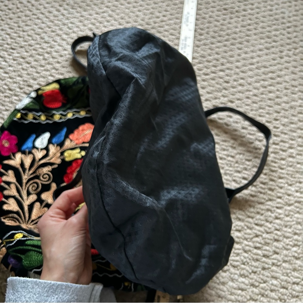 Absolutely GORGEOUS Embroidered Colorful Bag - Picture 14 of 14